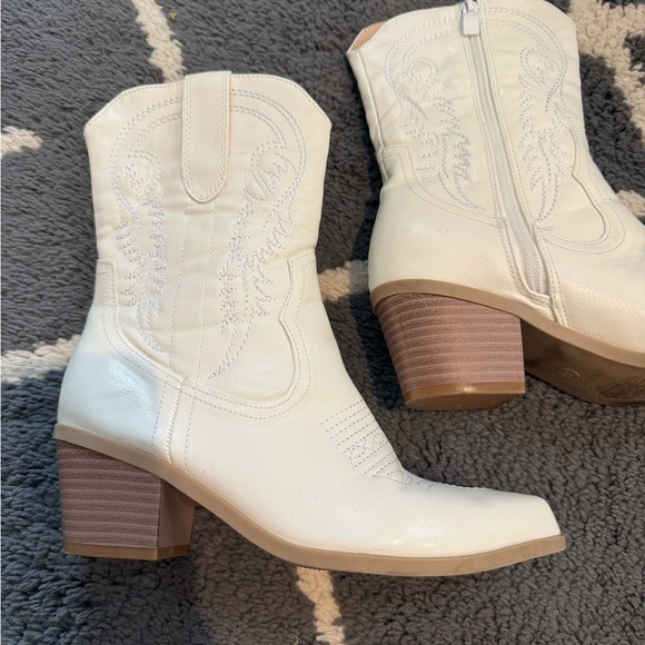White Cowboy Boots - Picture 2 of 10